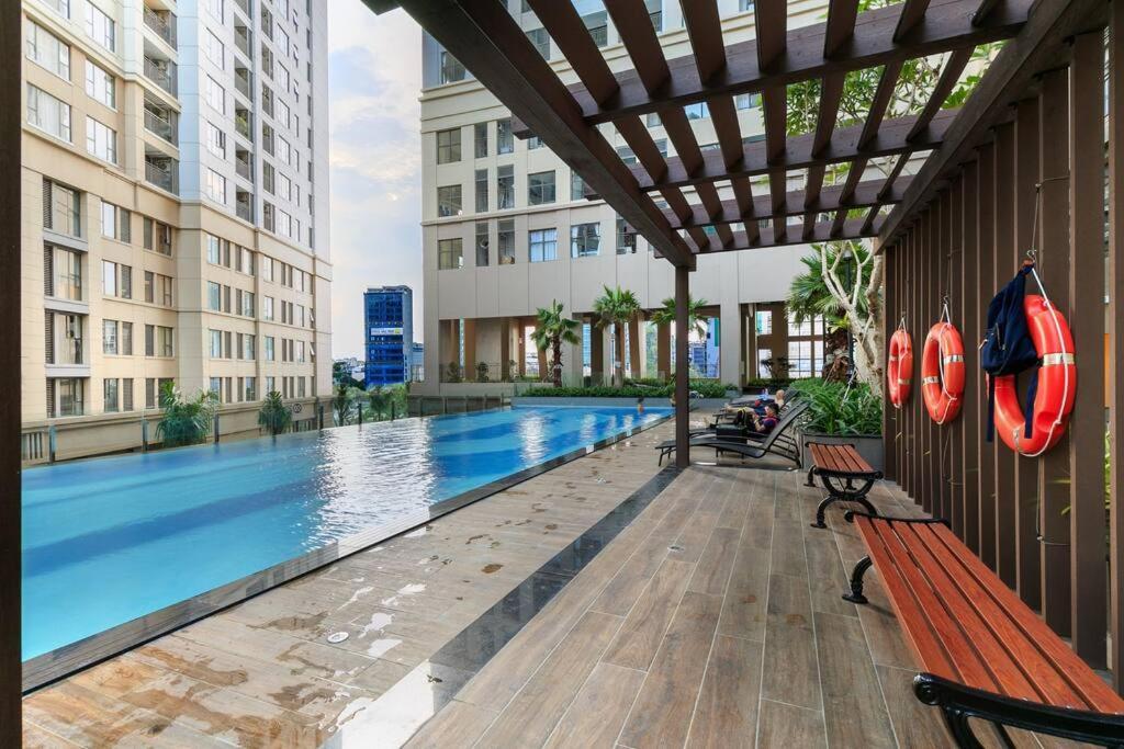 Stylist Studio-saigon Royal-hana Apart-1601 Căn hộ TP. Hồ Chí Minh