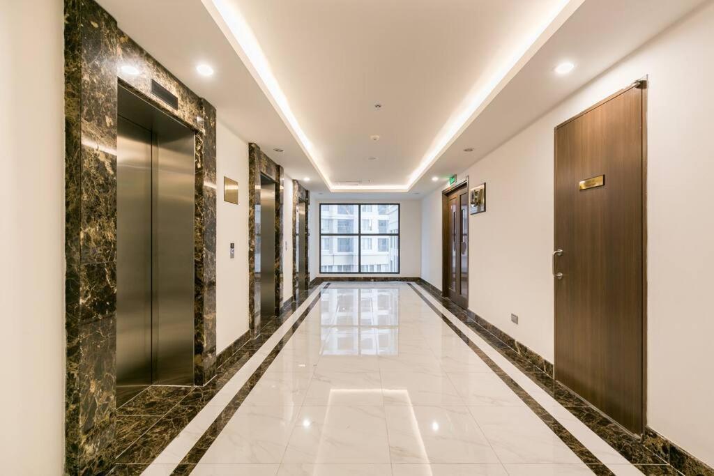 Stylist Studio-saigon Royal-hana Apart-1601 Căn hộ TP. Hồ Chí Minh